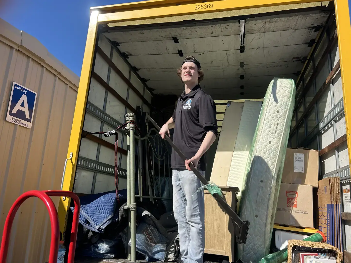 The Happy 2 Help Moving crew on a Northeast Florida job